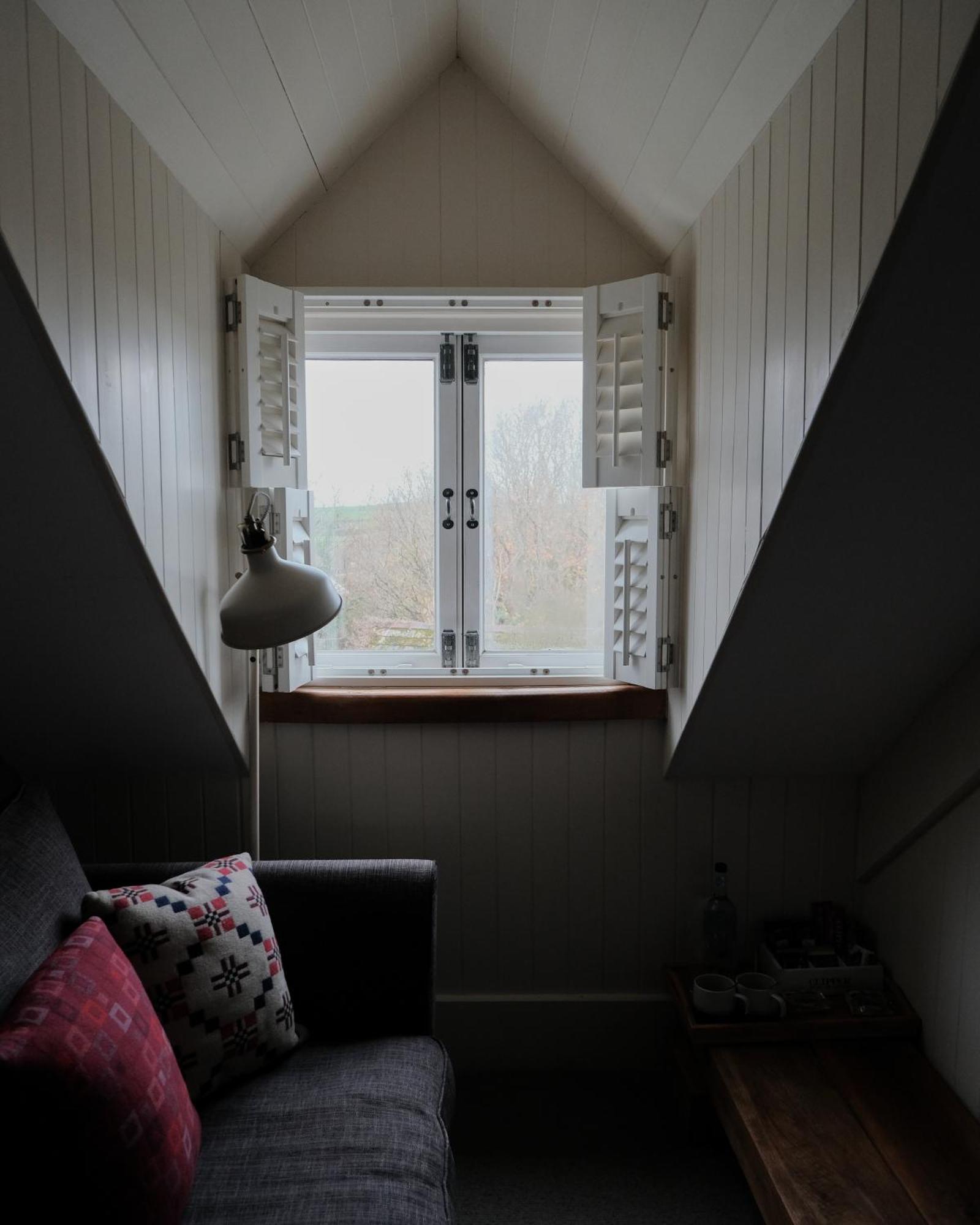 Llys Meddyg Hotel นิวพอร์ต ภายนอก รูปภาพ