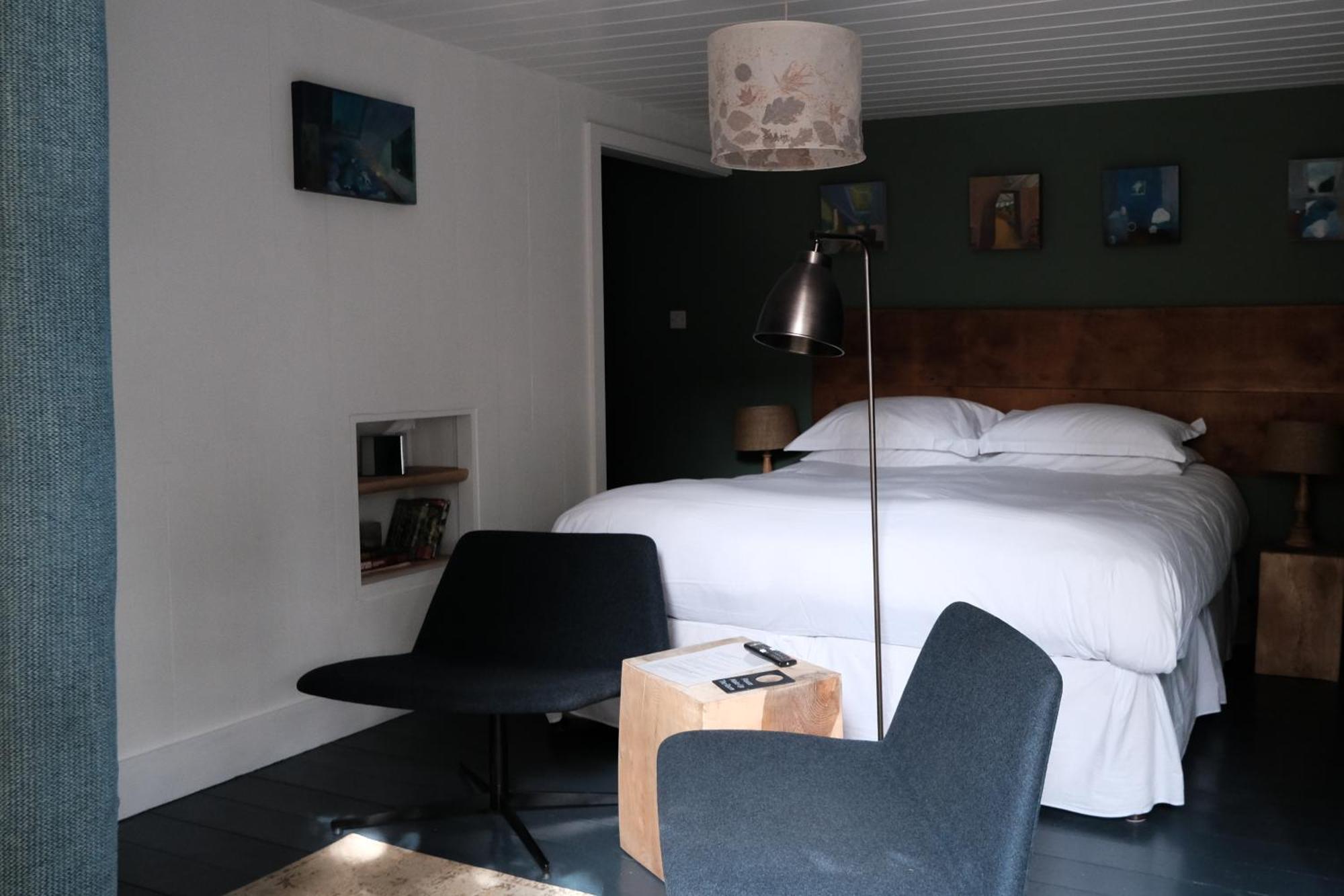Llys Meddyg Hotel นิวพอร์ต ภายนอก รูปภาพ